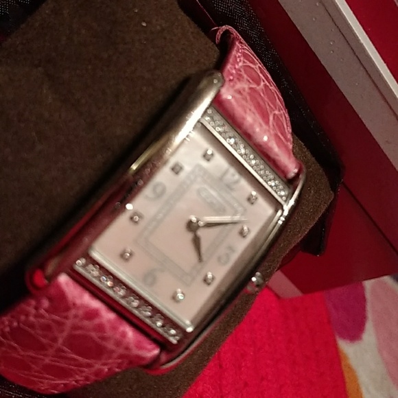 Authentic Ladies Coach face- pearl/real diamonds - Picture 2 of 8